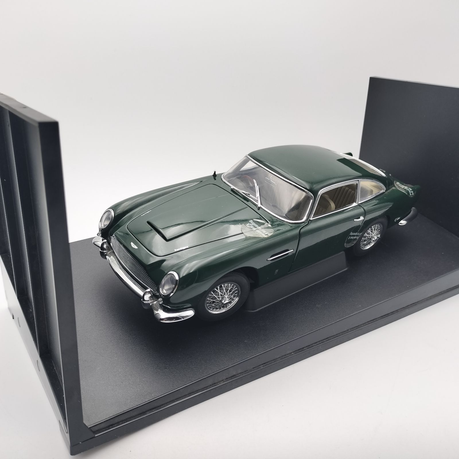 ボンドカー ダイキャスト