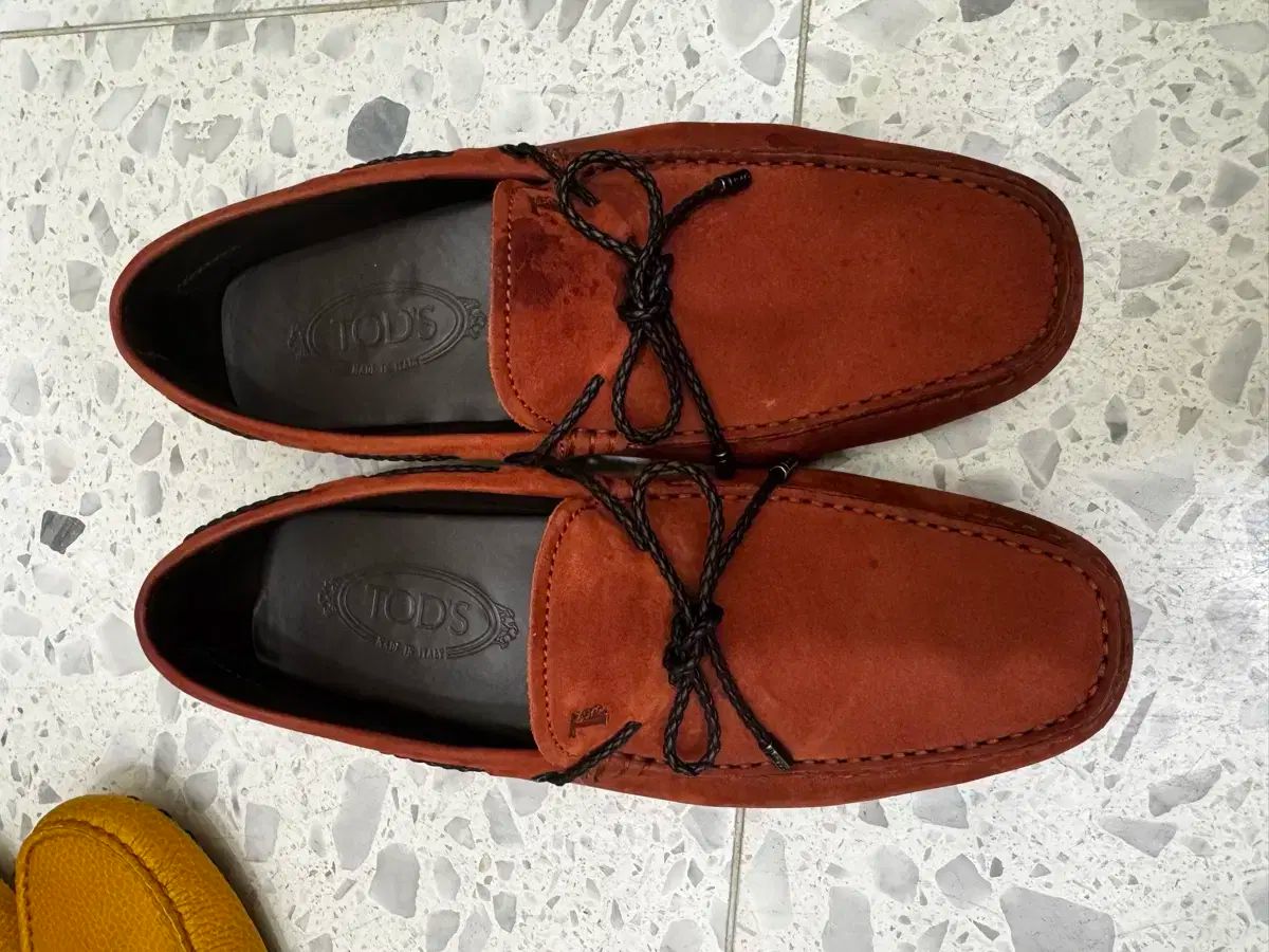 TOD S スウェード ドライビング シューズ オレンジ UK7 260