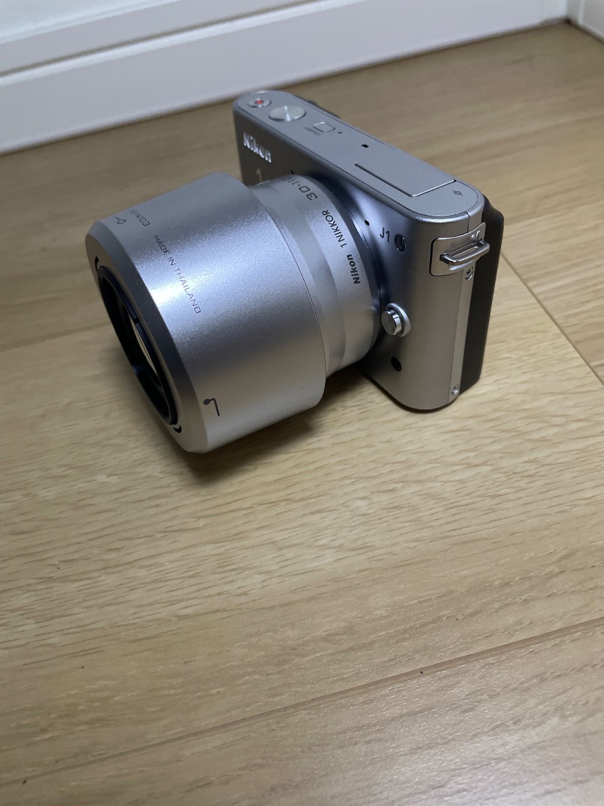 ミラーレス一眼カメラ