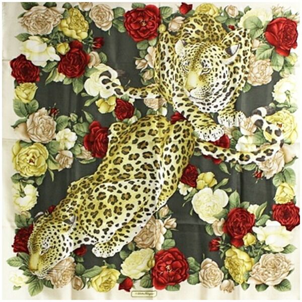 サルバトーレフェラガモ シルク スカーフ モスグリーン ベージュ