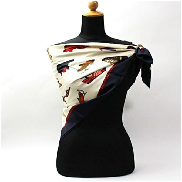 サルバトーレフェラガモ シルク スカーフ ホワイト ネイビー パンプス柄