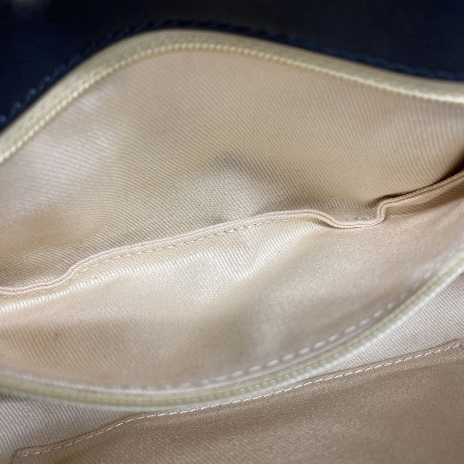 ブラック レディース