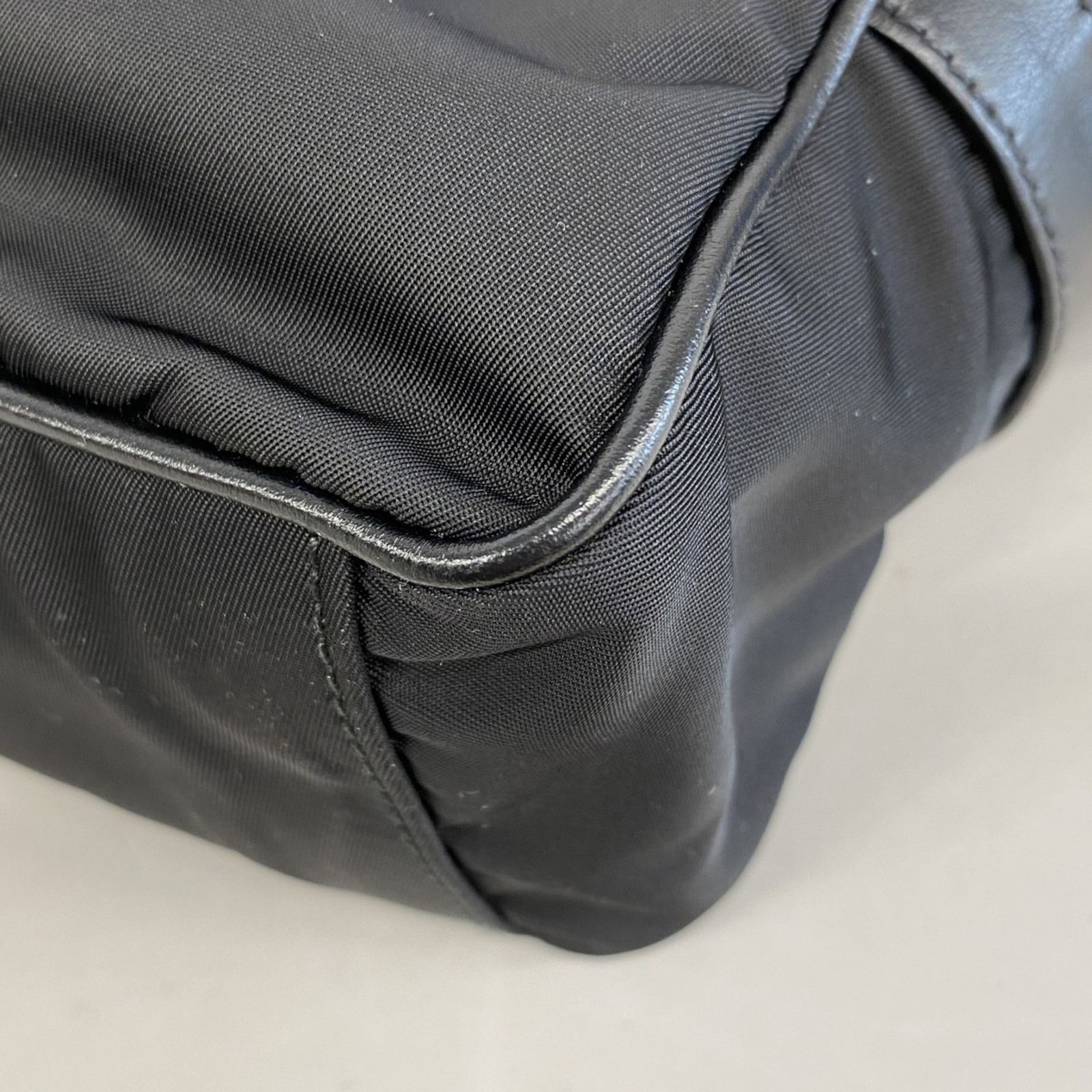 ショルダーバッグ