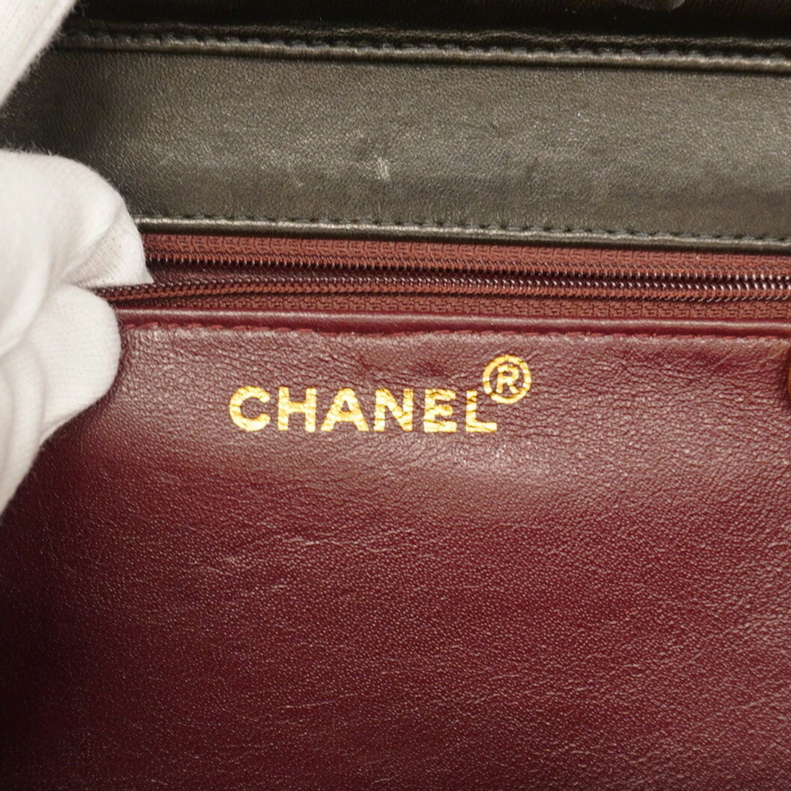 Chanel シャネル