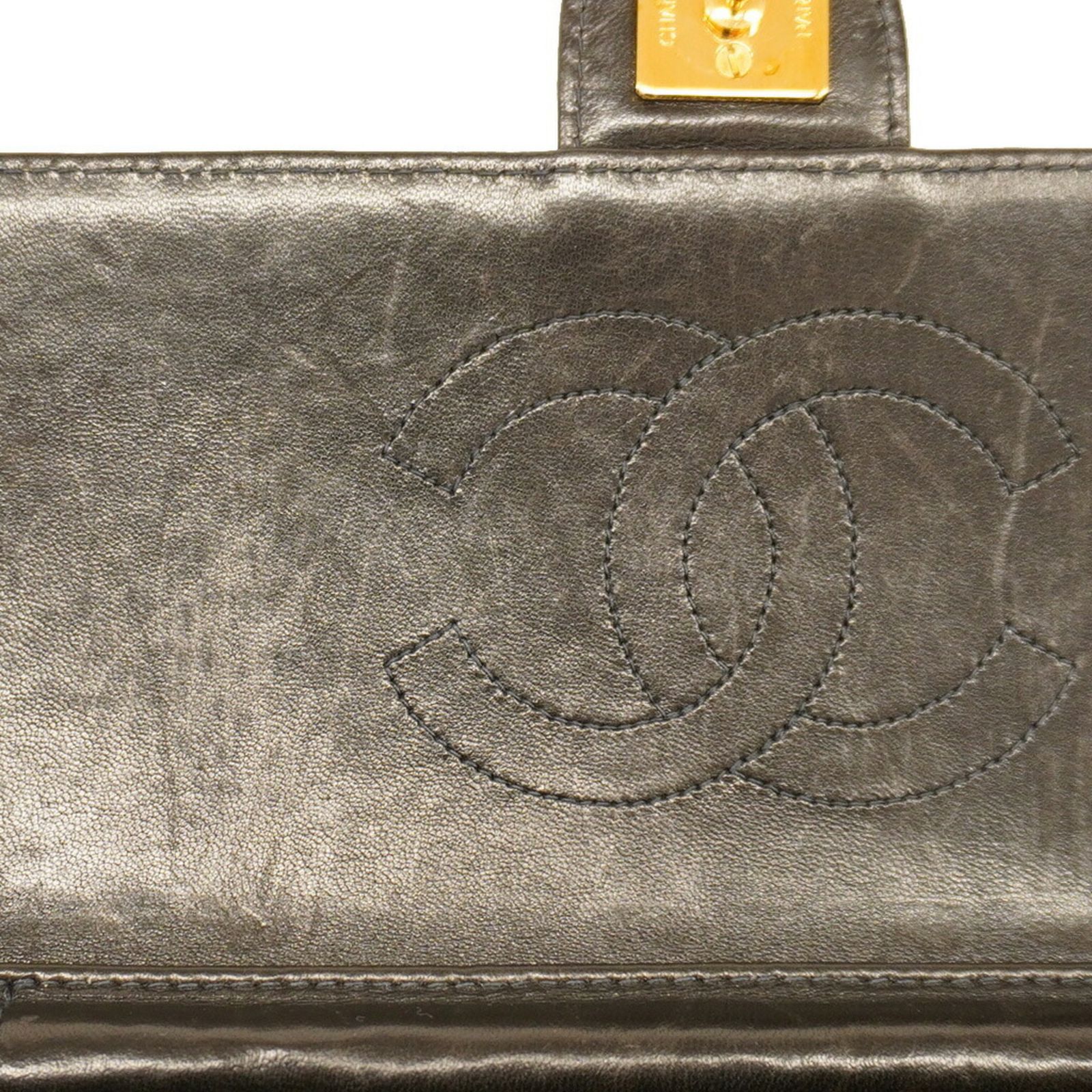 Chanel シャネル