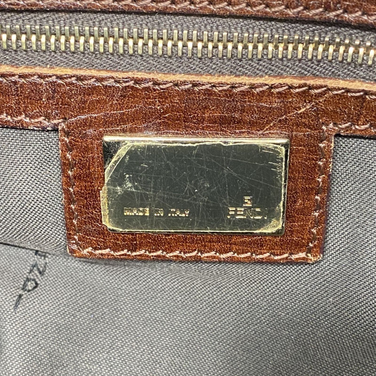 フェンディ Fendi