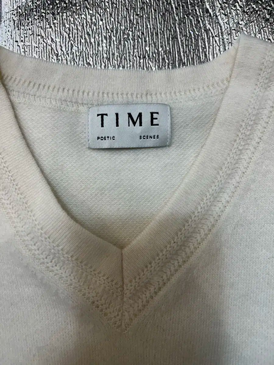  TIME Vネック ニット アイボリー 90 級 長袖 Tシャツ カットソー
