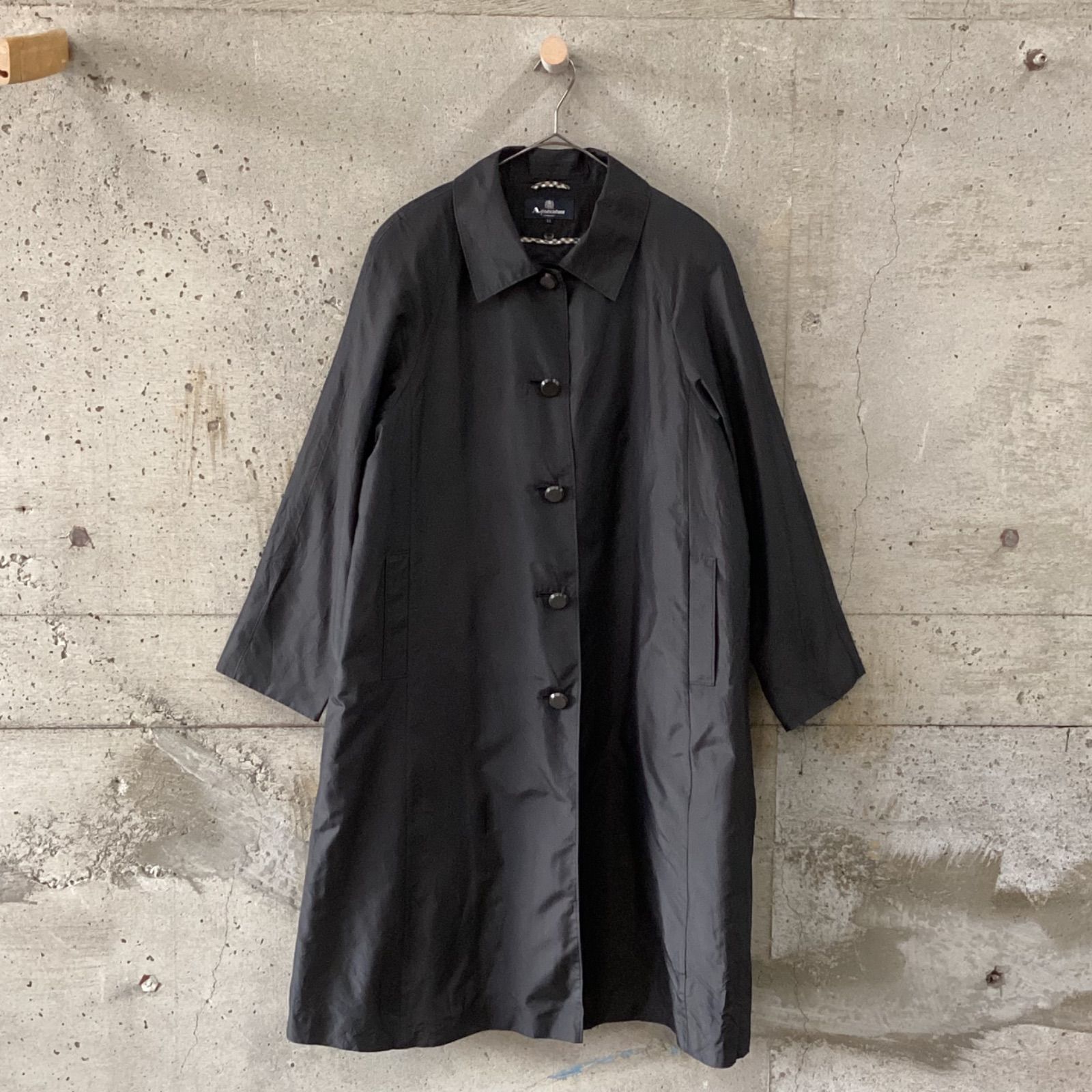 アクアスキュータムAquascutum黒ナイロンロングコート ダウンフェザー