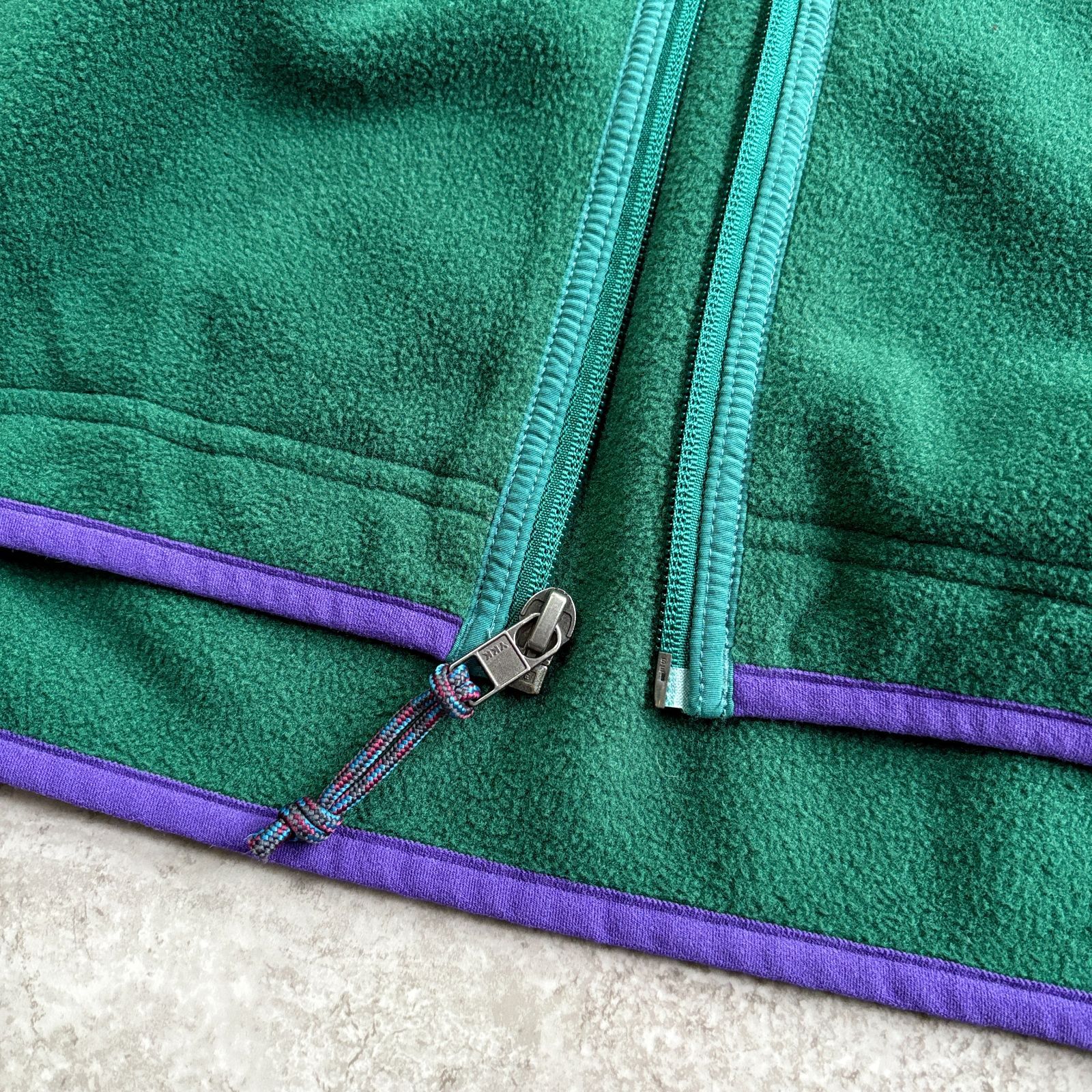 フリース ジップアップ