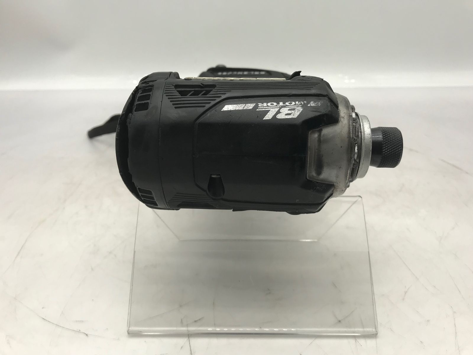 v充電式インパクトドライバ 黒