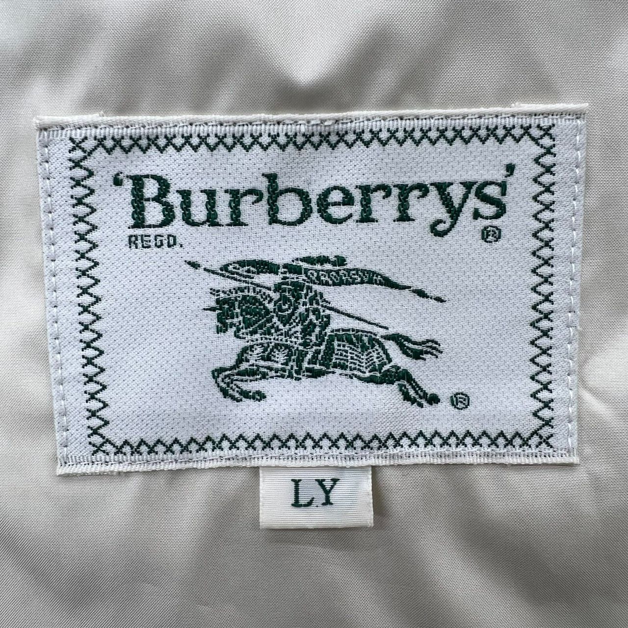 バーバリースポーツ BURBERRYS ナイロンジャケット フード出し入れ可能