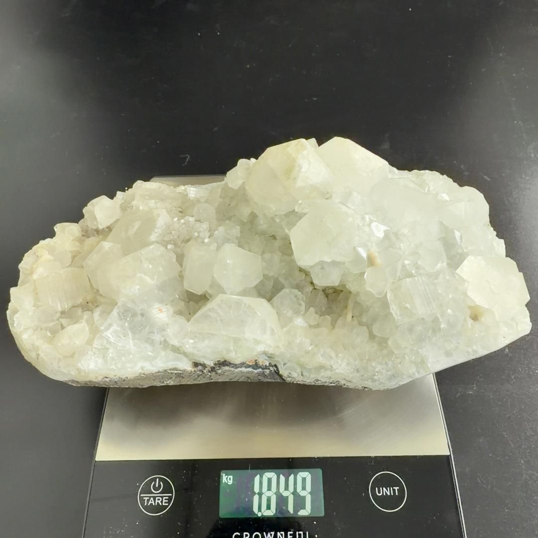 E31896 アポフィライト 魚眼石 インド 沸石 ゼオライト 天然石 鉱物 原石 パワーストーン 沸石 ゼオライト