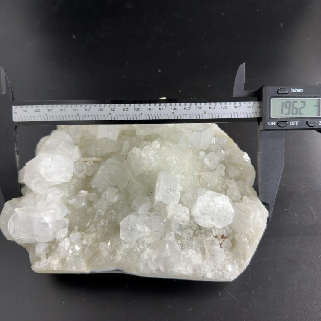 E31900 アポフィライト 魚眼石 インド 沸石 ゼオライト 天然石 鉱物 原石 パワーストーン 沸石 ゼオライト