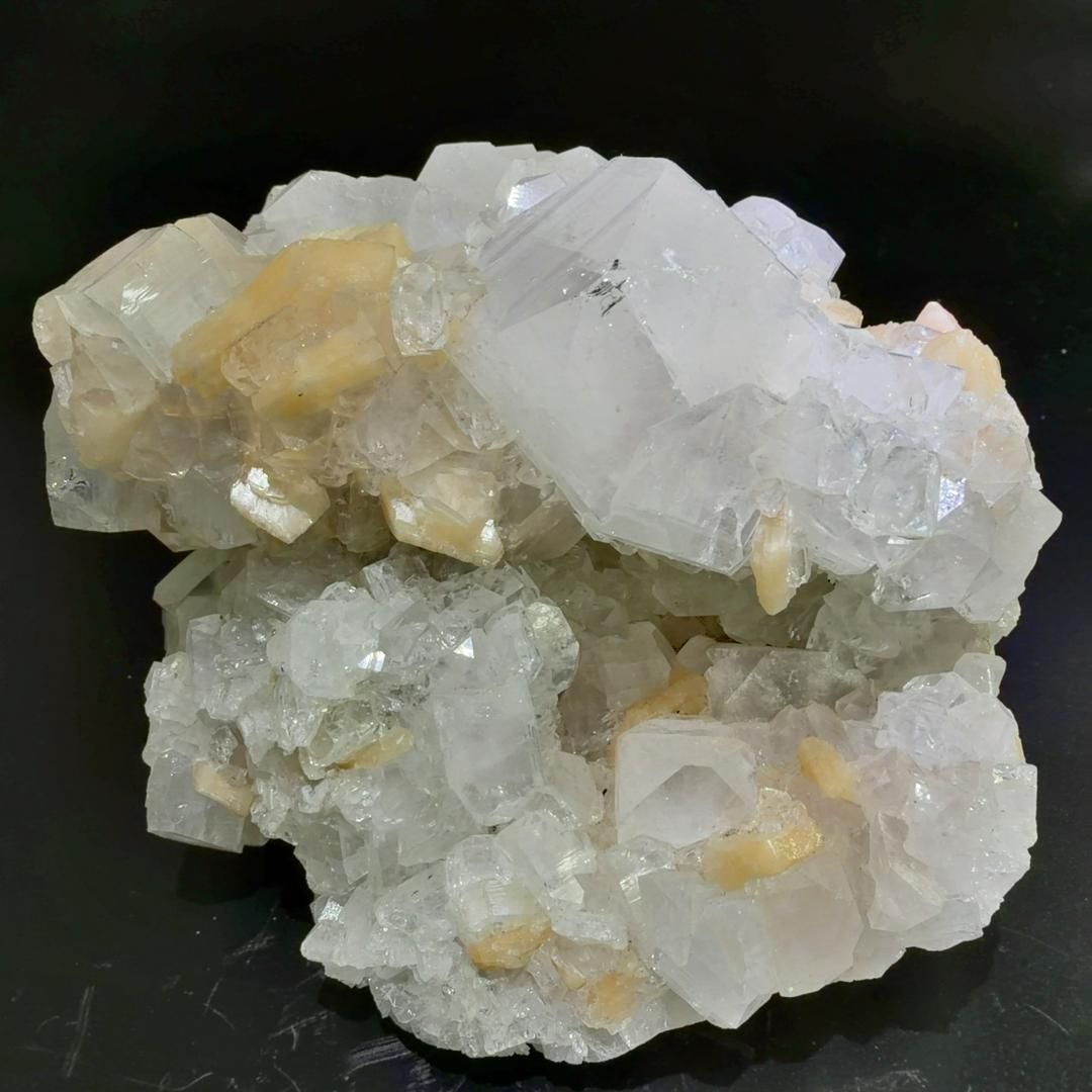 E31903 アポフィライト 魚眼石 インド 沸石 ゼオライト 天然石 鉱物 原石 パワーストーン 沸石 ゼオライト