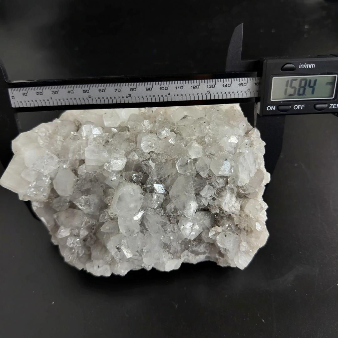 E31904 アポフィライト 魚眼石 インド 沸石 ゼオライト 天然石 鉱物 原石 パワーストーン 沸石 ゼオライト