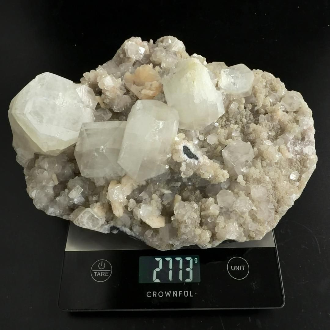 E 31906 アポフィライト 魚眼石 インド 沸石 ゼオライト 天然石 鉱物 原石 パワーストーン