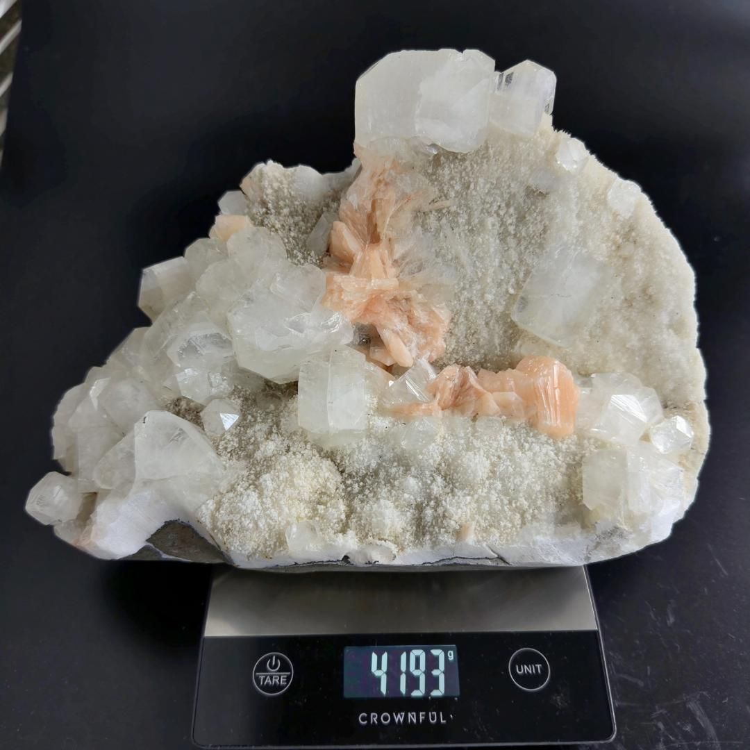 E31907 アポフィライト 魚眼石 インド 沸石 ゼオライト 天然石 鉱物 原石 パワーストーン 沸石 ゼオライト