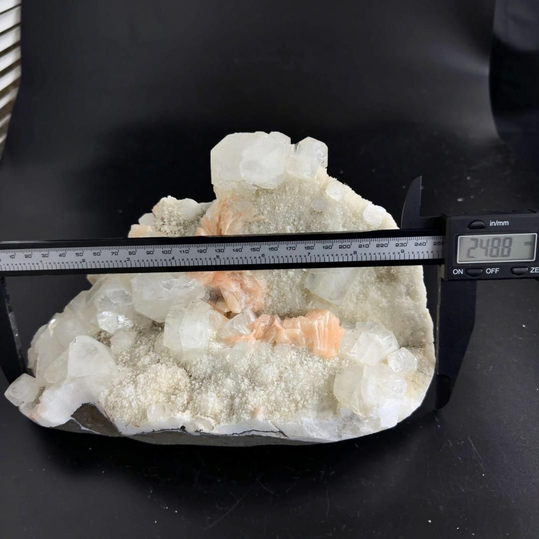 E31907 アポフィライト 魚眼石 インド 沸石 ゼオライト 天然石 鉱物 原石 パワーストーン 沸石 ゼオライト