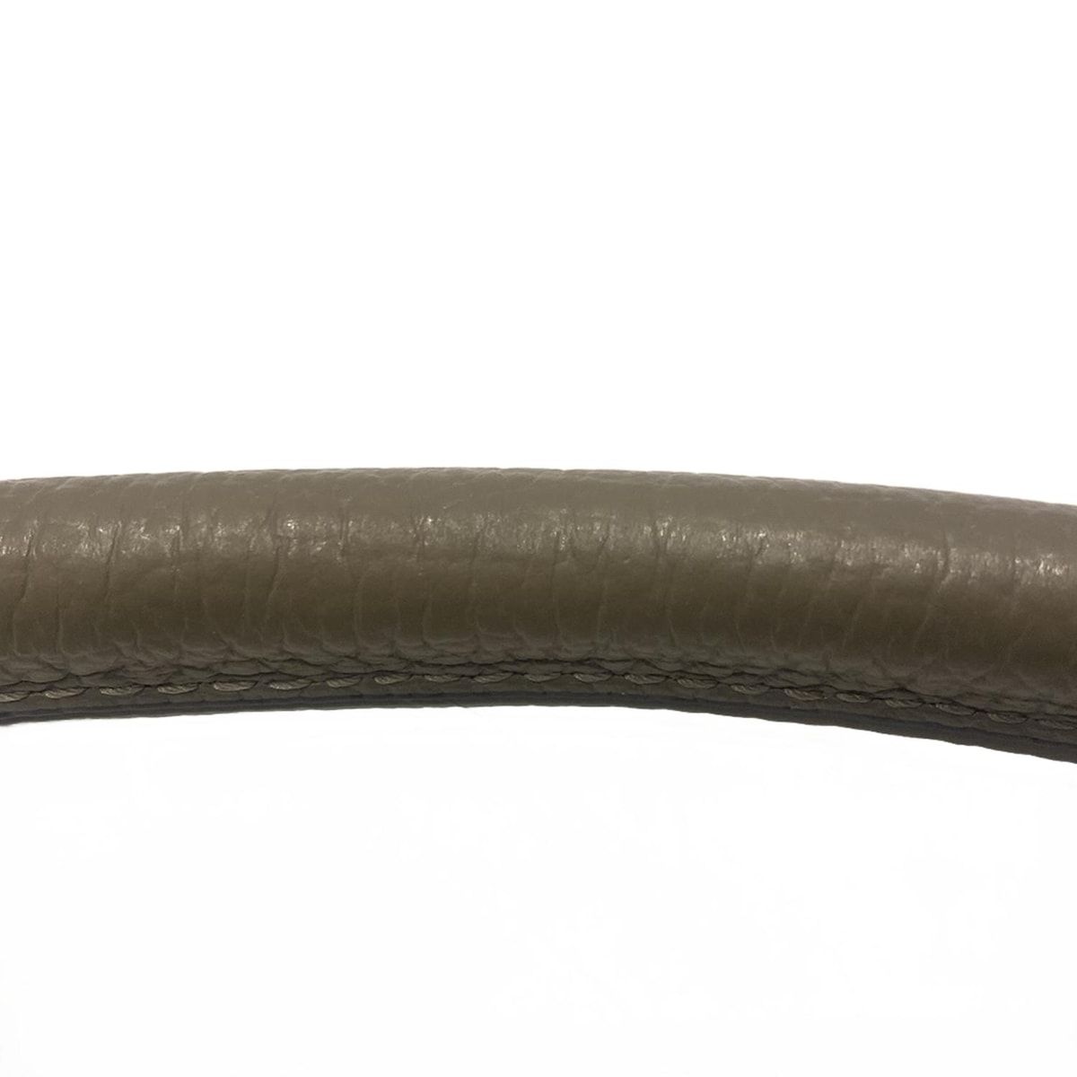 - グレーベージュ