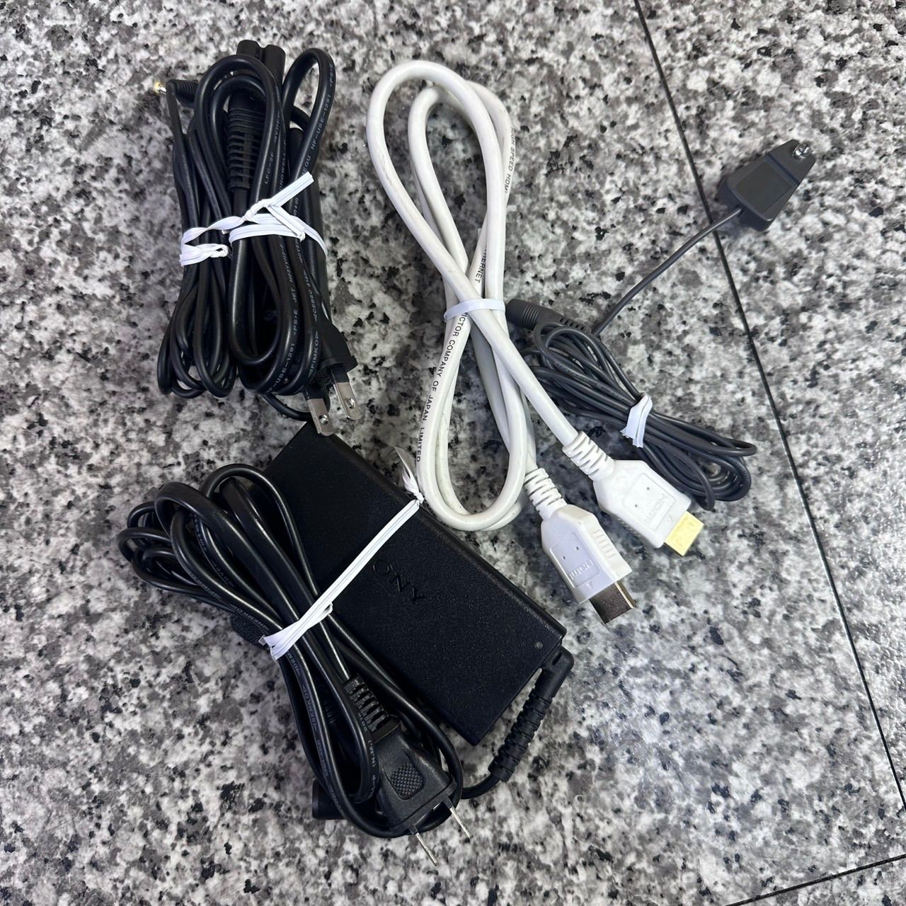 SONY ソニー ポータブル超短焦点プロジェクター LSPX-P1 ホワイト