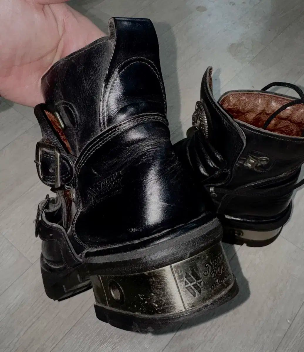 ニューロック ウォーカーブーツ