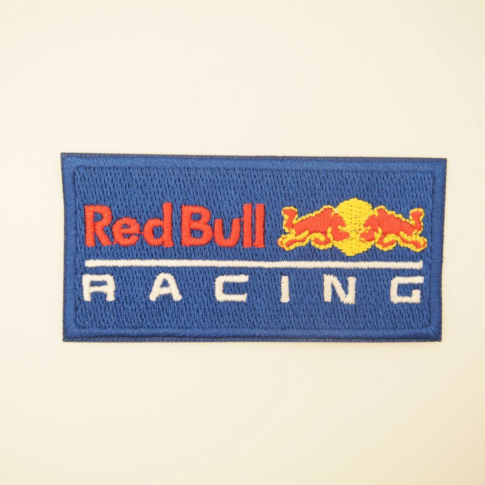 L㊻ REDBULL レッドブル アイロンワッペン ワッペン エナジードリンク
