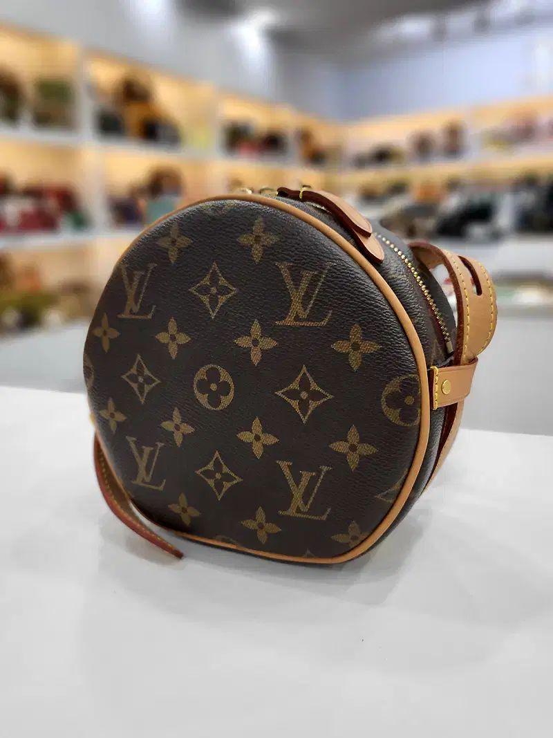 プレミオ クロスバック