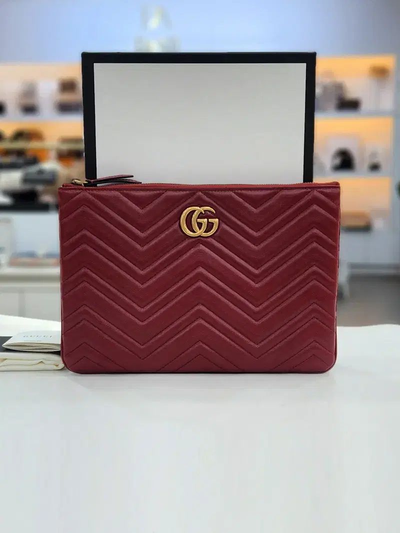 グッチ gg マーモント ポーチ クラッチバッグ 525541