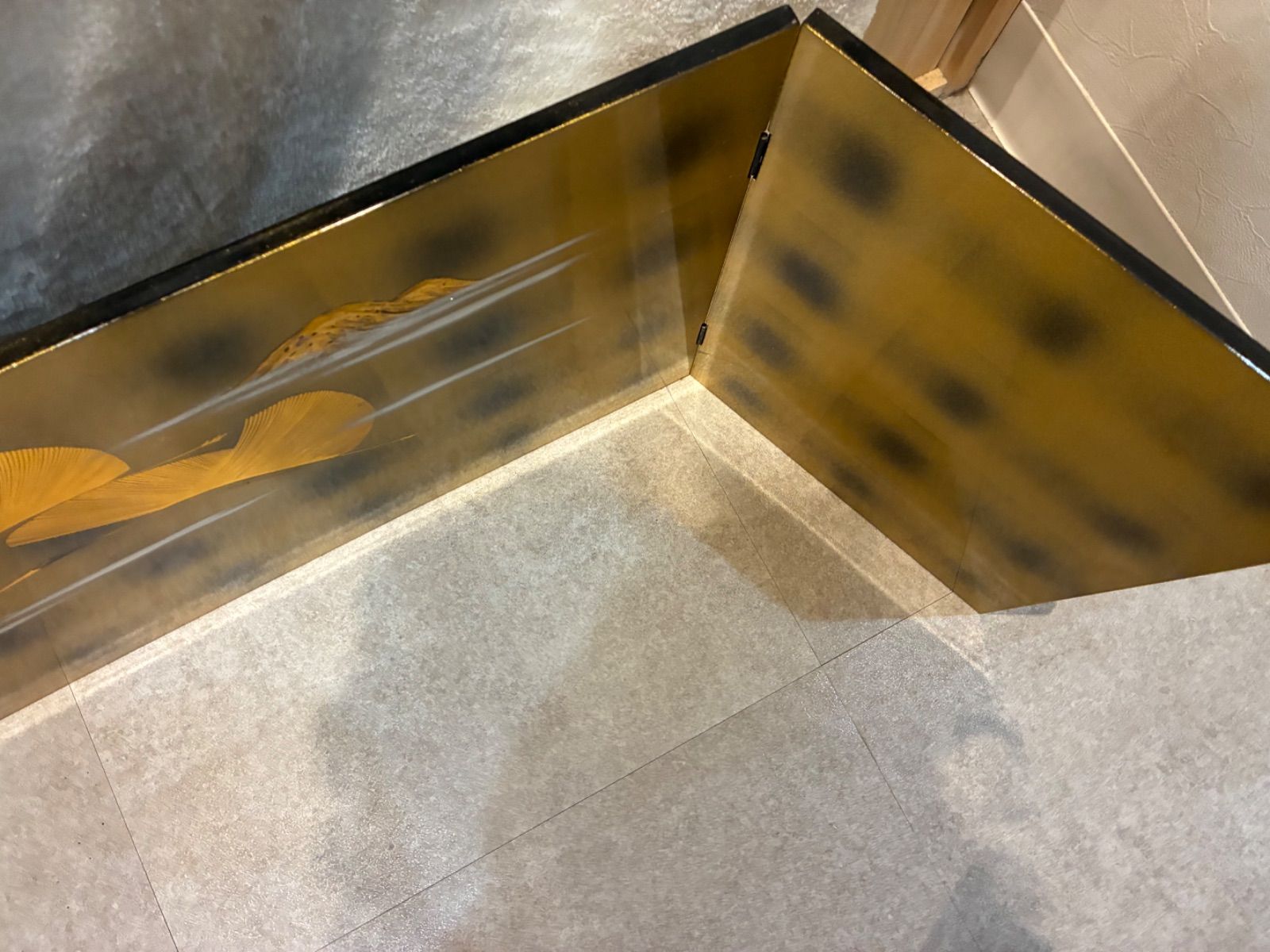 御屏風 山嶺に舞う鶴