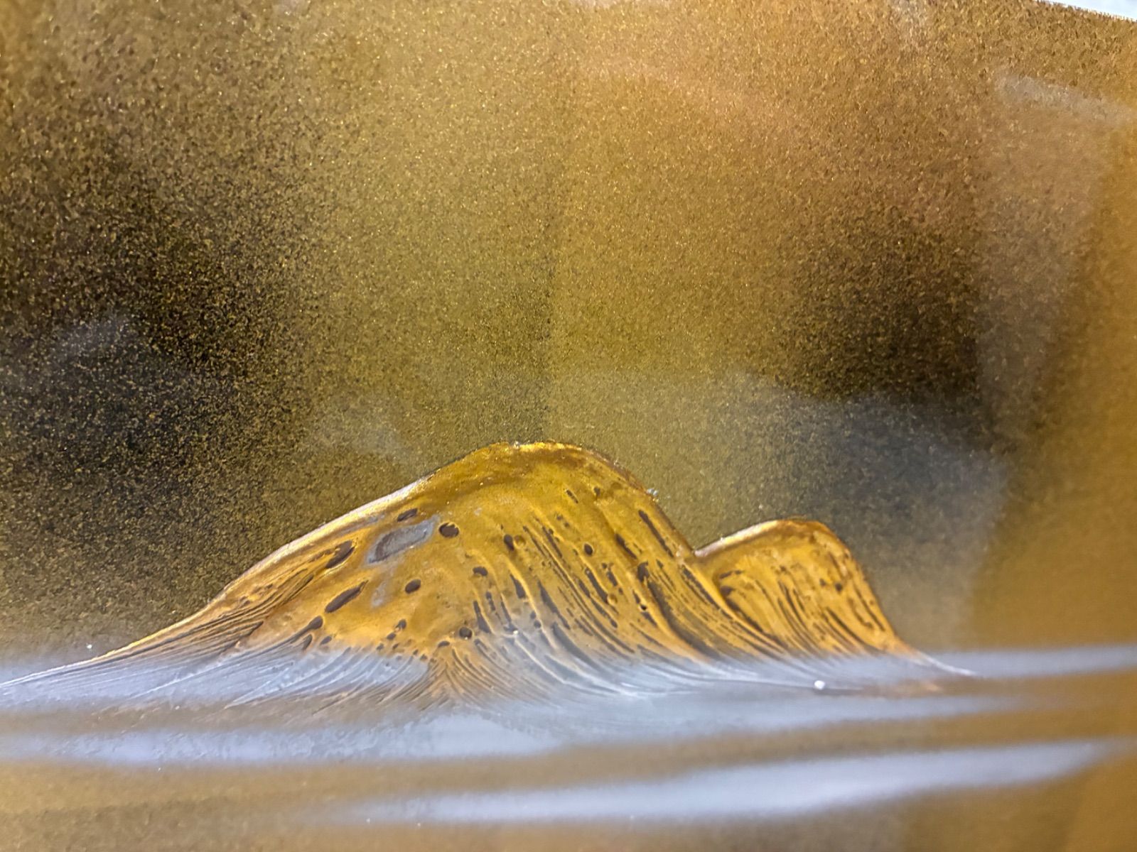 三曲一帖 浮き彫り細工