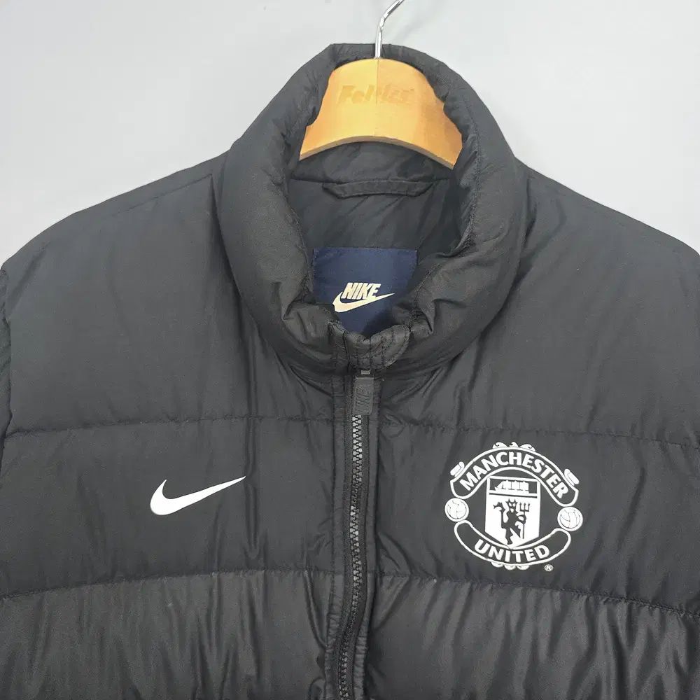 00s Nike マンチェスター・ユナイテッド ダウンジャケット 00s NIKE マンチェスターユナイテッド ダウンジャケット マンU