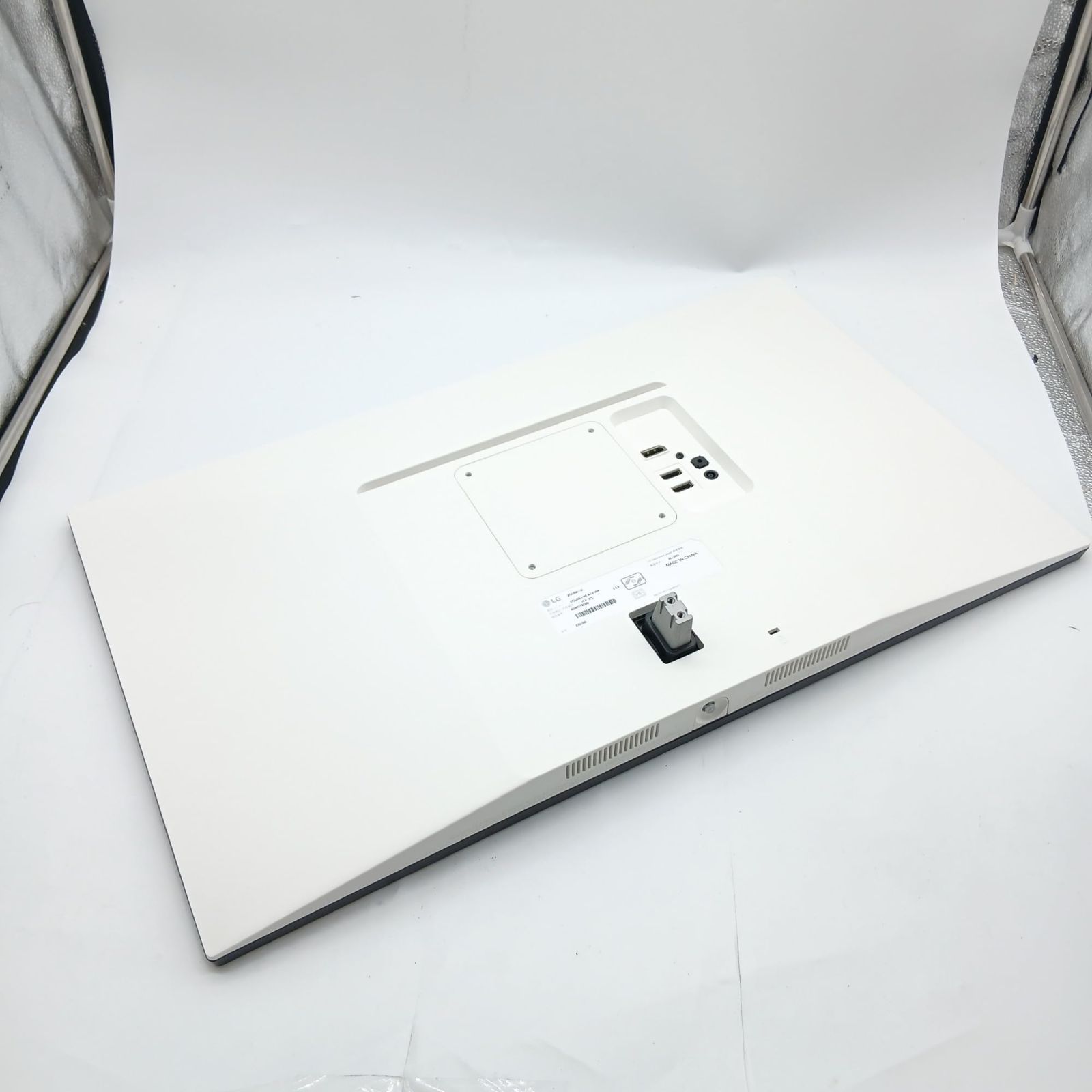 27UL500-W 27インチ