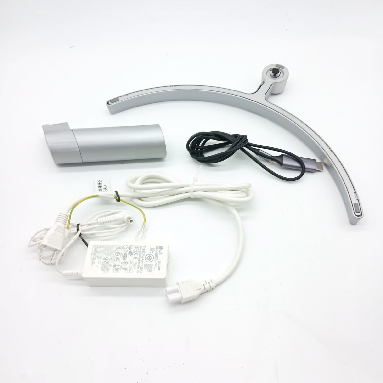 2152 LG モニター ディスプレイ 27UL500-W 27インチ 4K WWW_MEBLE-SODAR_PL