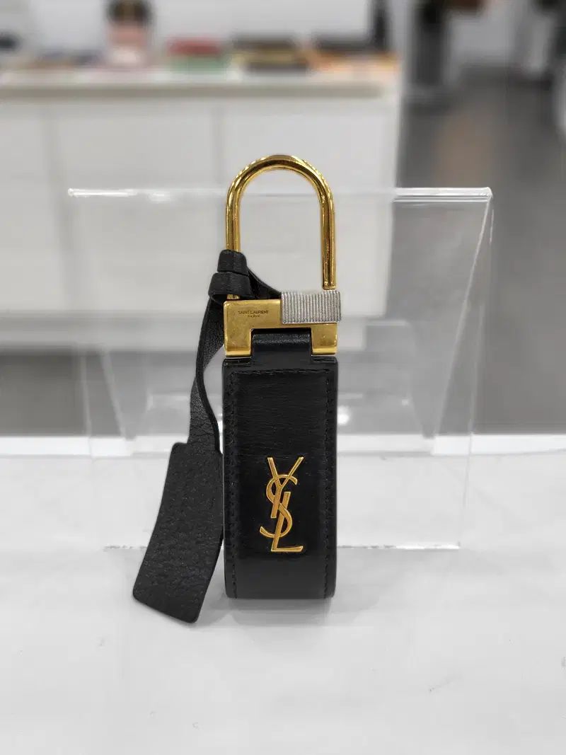 サンローラン モノグラム ゴールド キーホルダー 668961