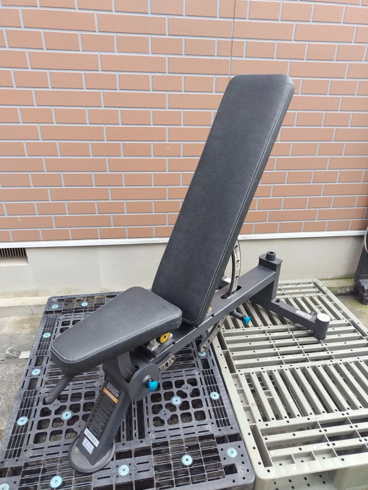 ノーブランドアジャスタブルベンチ 黒 調整可能 業務用 ノーブランドアジャスタブルベンチ 黒 調整可能 業務用 【公式通販】