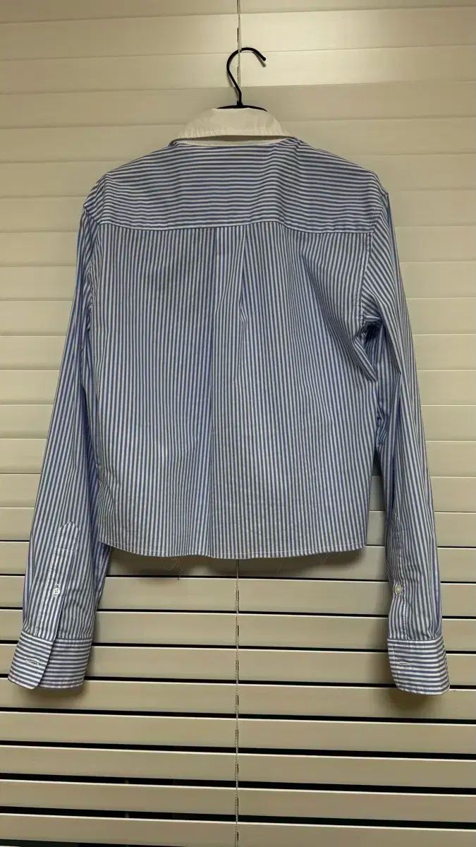 ミュウミュウ ストライプ クロップド シャツ 38