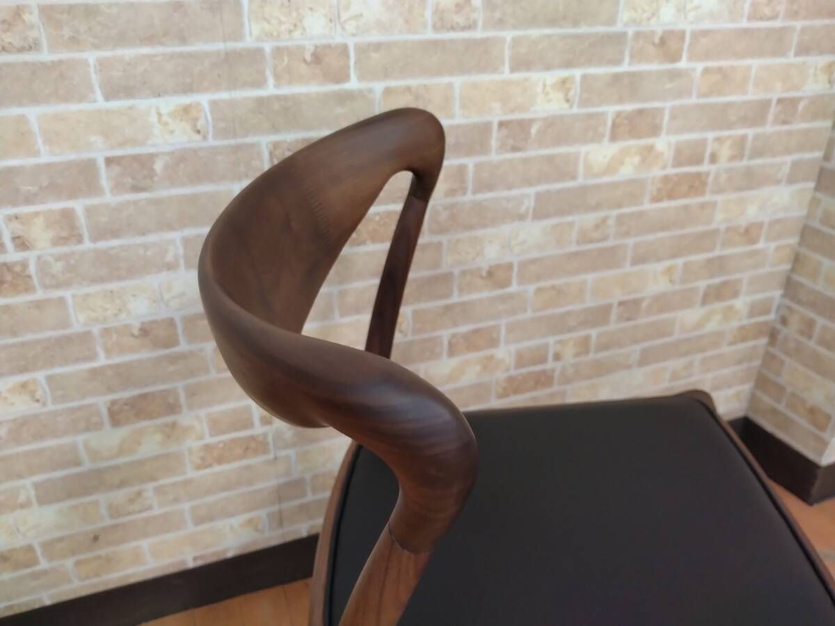 一部地域除く 食卓用椅子 ２脚セット ウォールナット 軽量タイプ MARWIL-DEMENAGEMENTS_CH