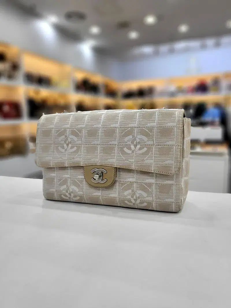 シルバー ショルダーバッグ