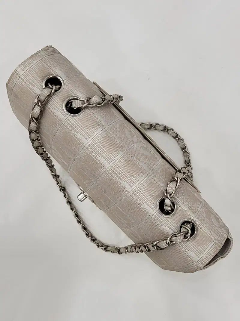 ショルダーバッグ