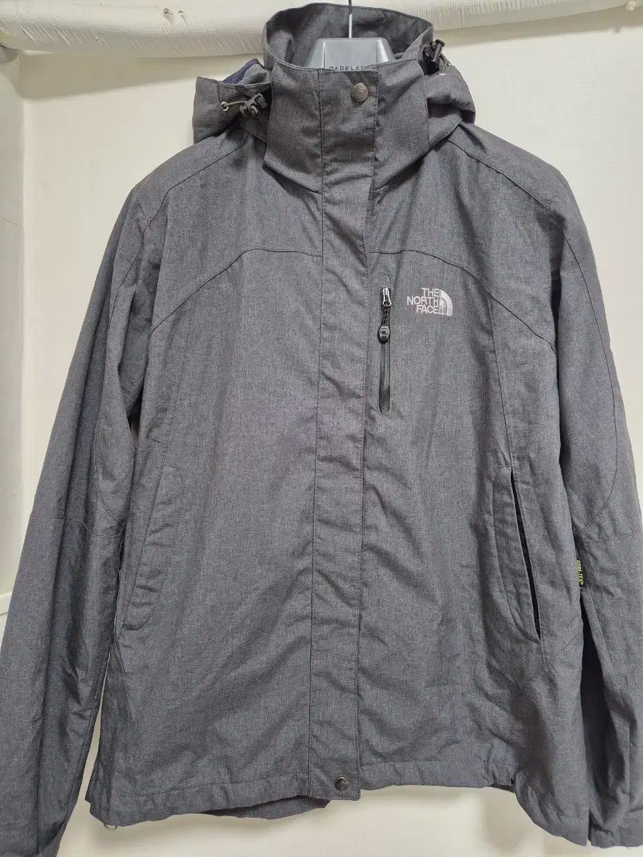 ウィンドブレーカー