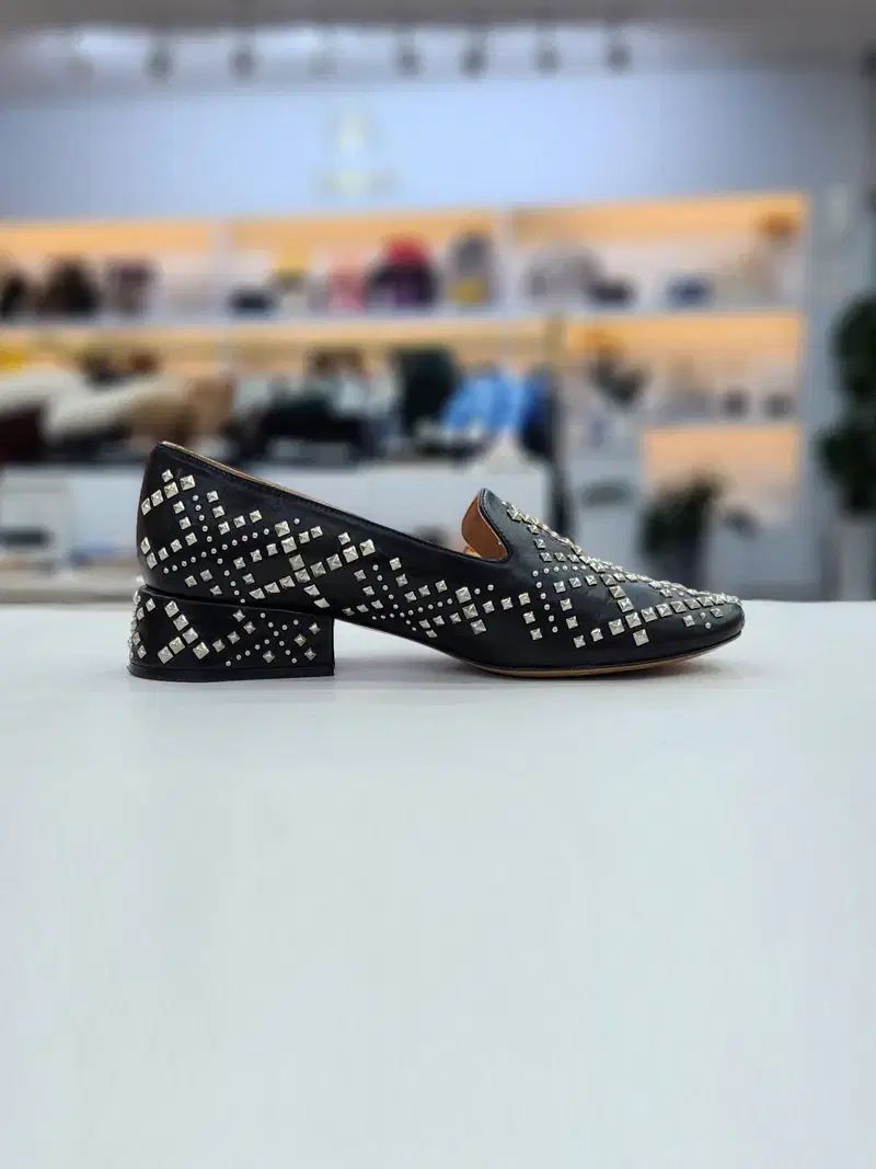 マルベリー スタッズ