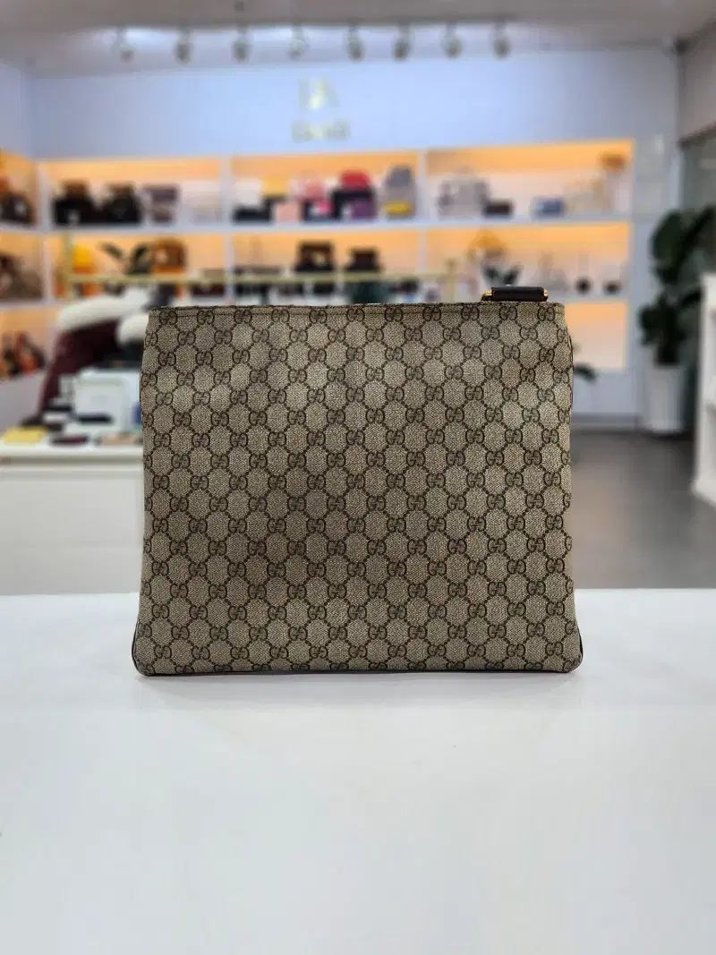 グッチ スプリーム