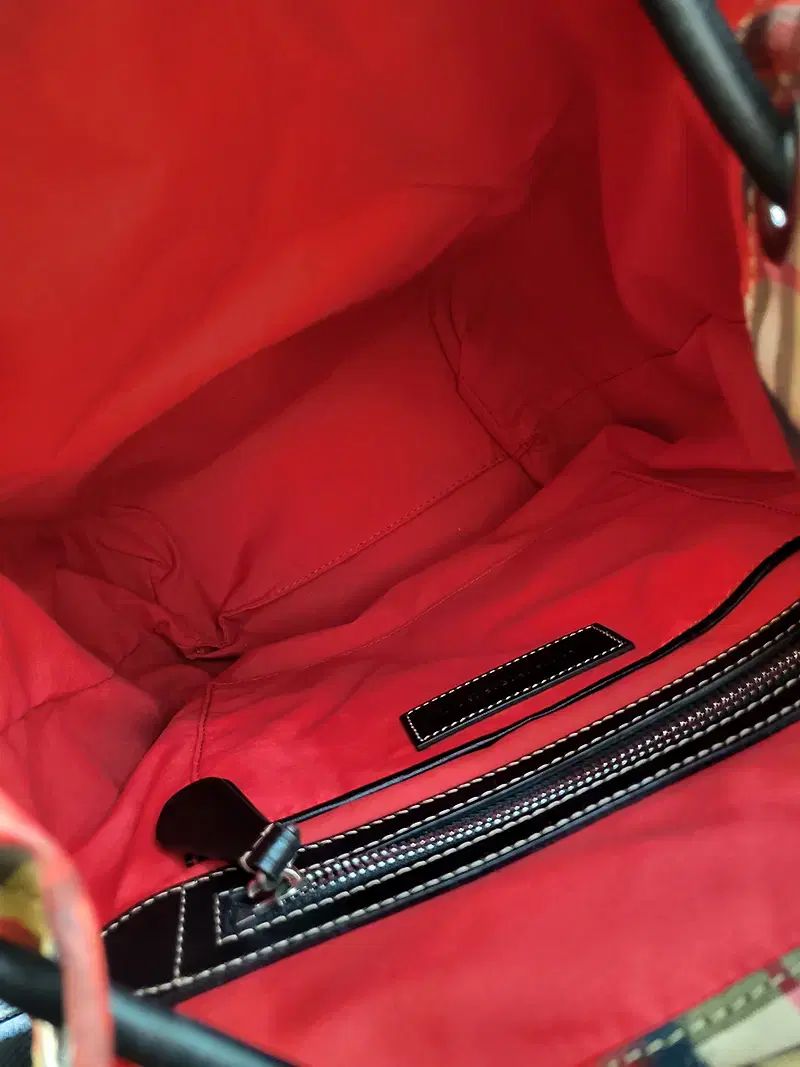 バーバリー グラフィティ