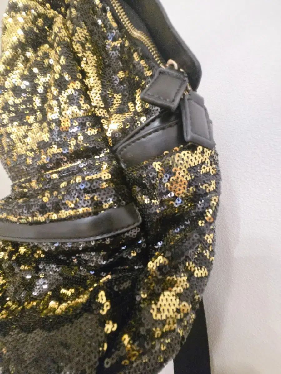 J.ESTINA ジェイエスティナ ブラック スパンコール バックパック