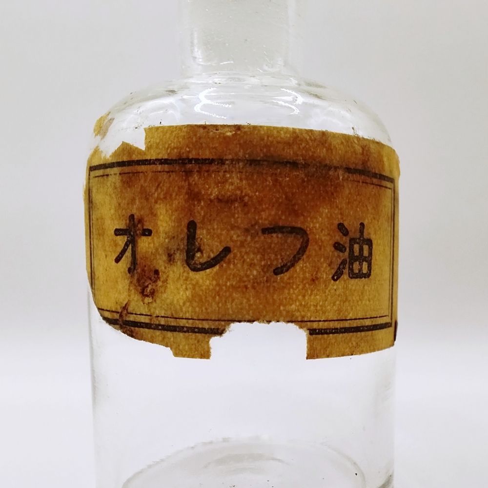 古い薬瓶 昭和 ヴィンテージ レトロ ガラス瓶 紙ラベル アンティーク