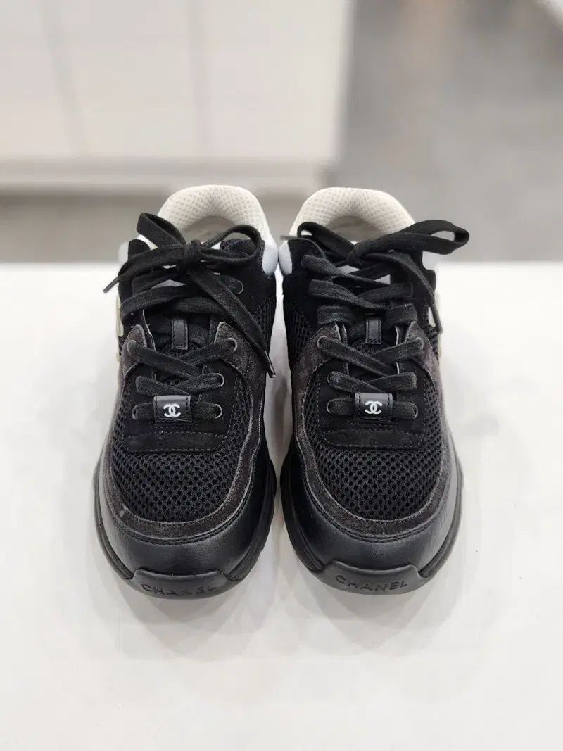 スニーカー スウェード