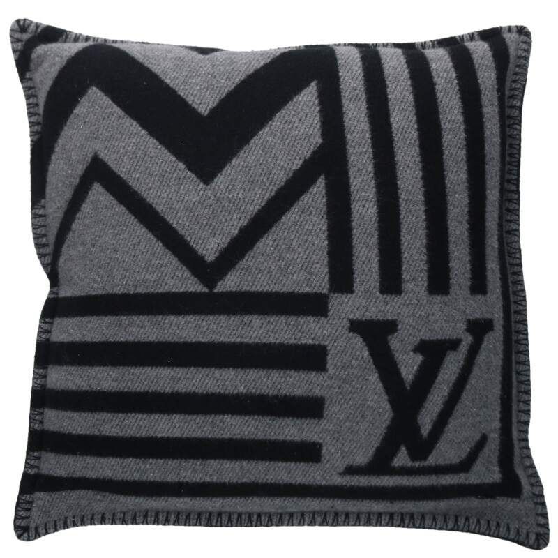 ロゴクッション