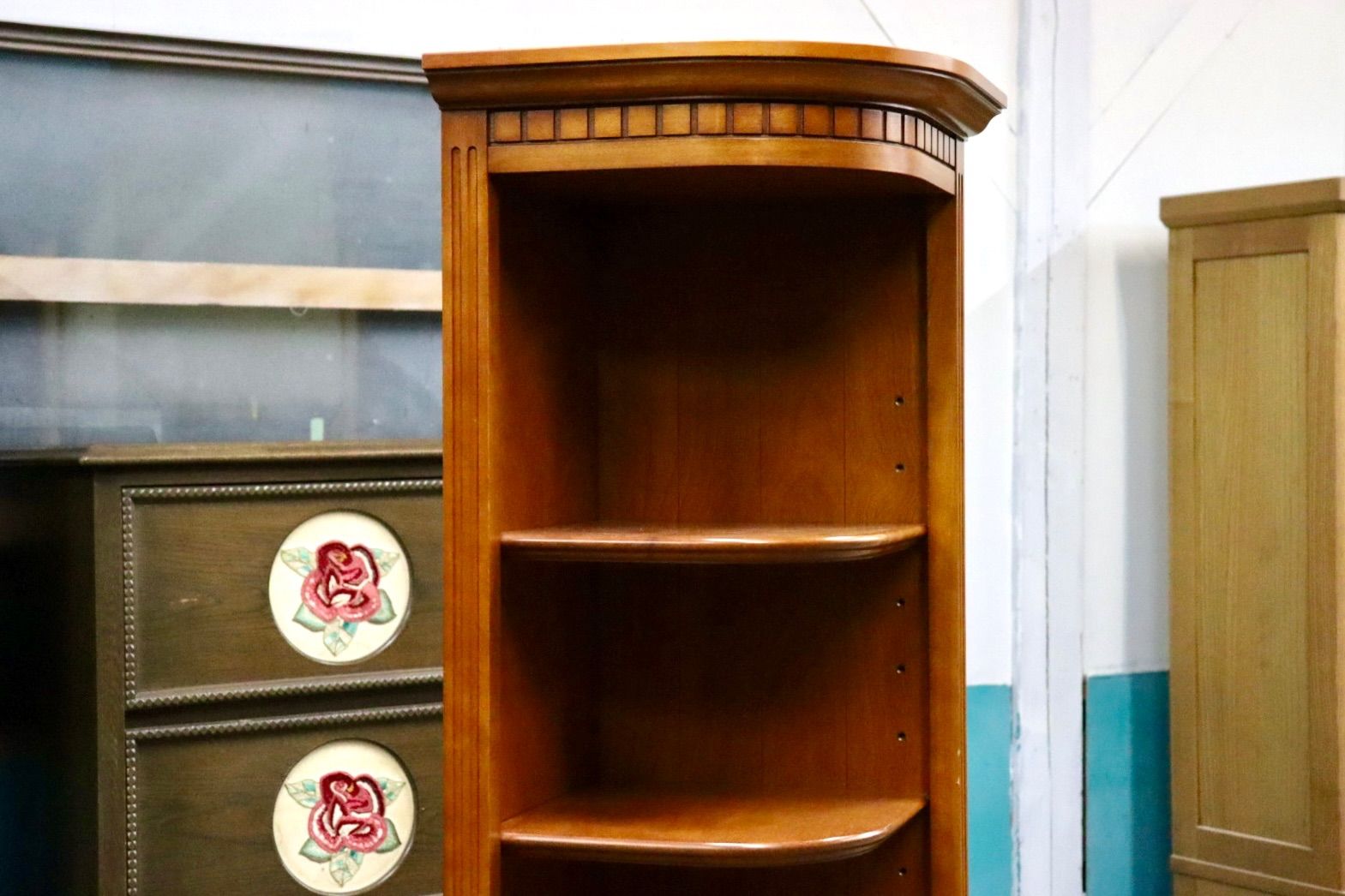 GMIS323 横浜ダニエル DANIEL コーナーラック 飾り棚 シェルフ リビング収納 アーリーアメリカン 樺桜 無垢 定価約27.4万