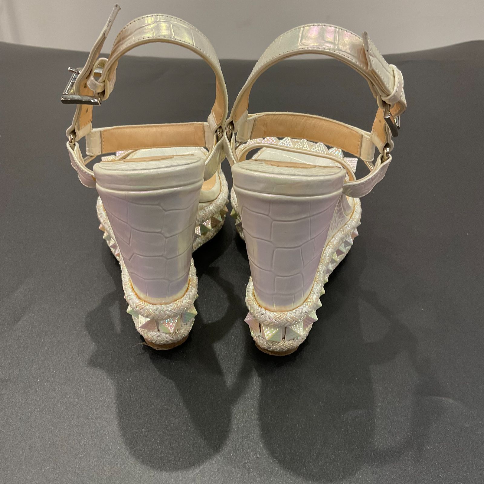  クリスチャンルブタン 靴 サンダル 白 ローファー 革靴 靴