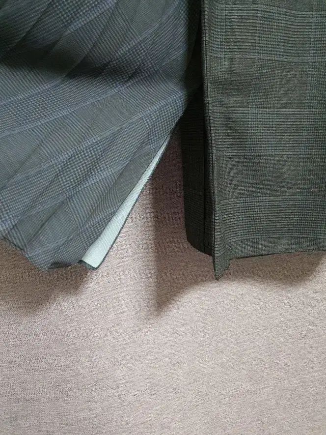 KUHO クホ プリーツ ディテール スカート 55 サイズ GULLKHAN_COM